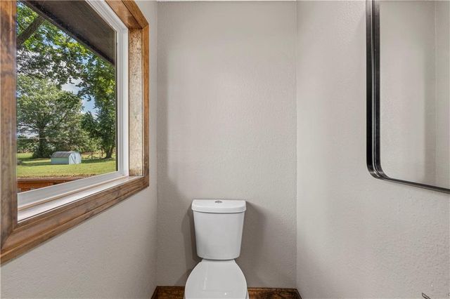 13611 E Neosho Road, Nevada, MO 64772