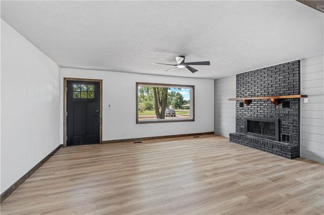 13611 E Neosho Road, Nevada, MO 64772