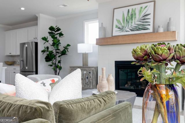 868 Leraes Way, Loganville, GA 30052