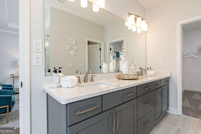 868 Leraes Way, Loganville, GA 30052