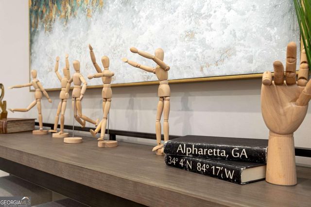 868 Leraes Way, Loganville, GA 30052