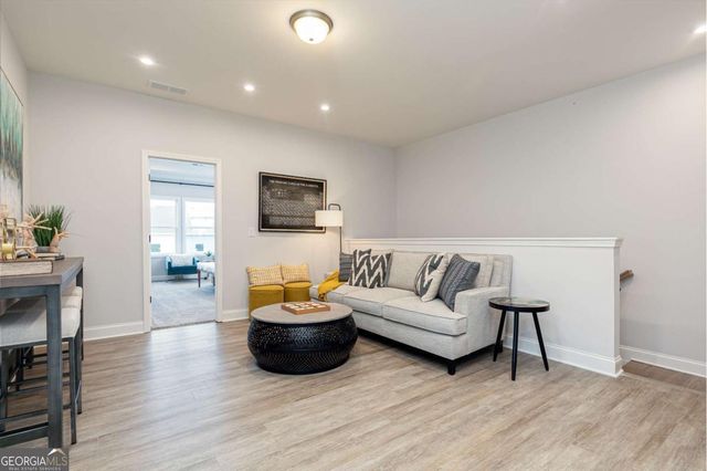 868 Leraes Way, Loganville, GA 30052