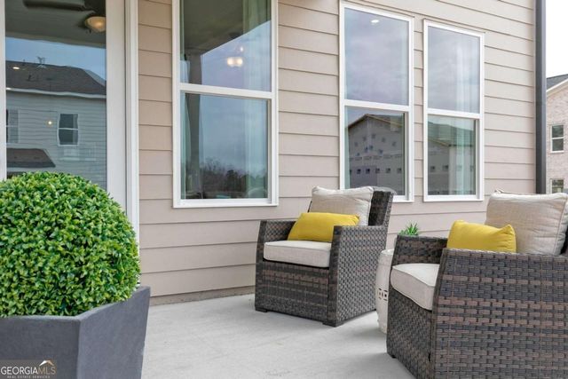 868 Leraes Way, Loganville, GA 30052