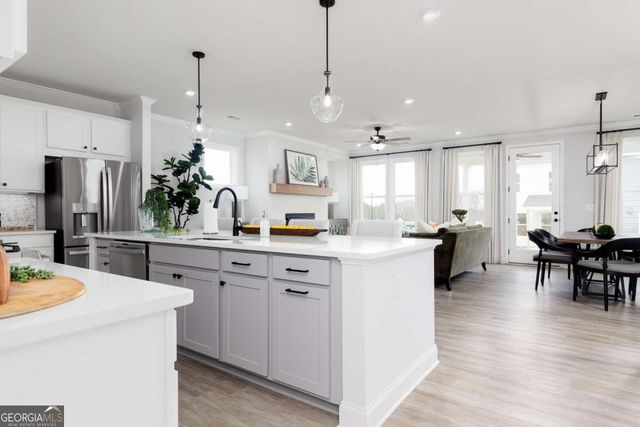 868 Leraes Way, Loganville, GA 30052