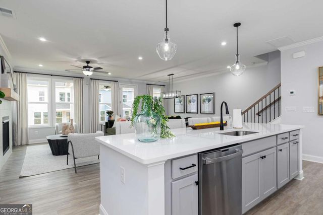 868 Leraes Way, Loganville, GA 30052