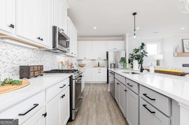 868 Leraes Way, Loganville, GA 30052