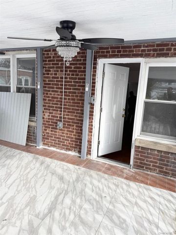 8762 Little Neck Parkway 2 floor, Floral Park, NY 11001