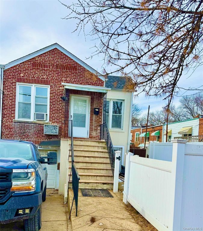 8762 Little Neck Parkway 2 floor, Floral Park, NY 11001