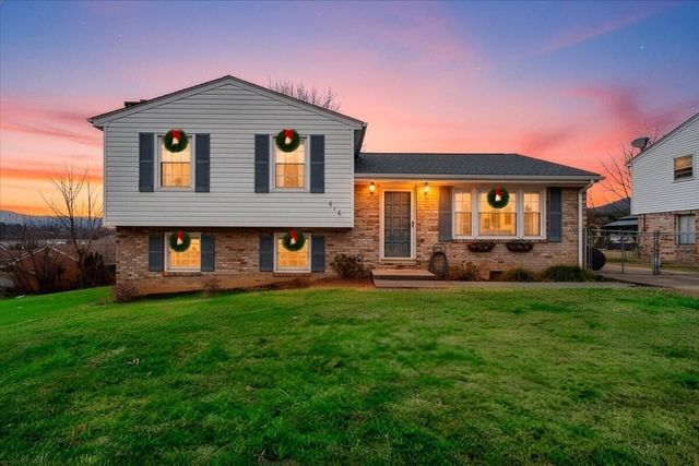 616 Elmcrest ST, Roanoke, VA 24019