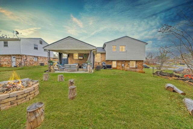 616 Elmcrest ST, Roanoke, VA 24019