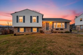 616 Elmcrest ST, Roanoke, VA 24019