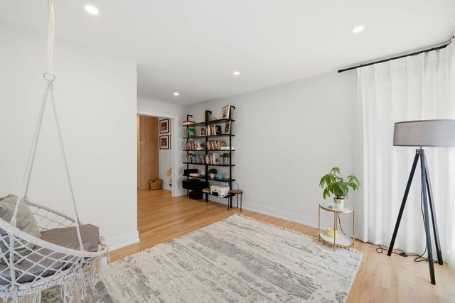 1815 Greendale Avenue, Park Ridge, IL 60068