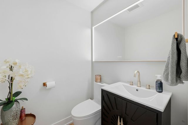 1815 Greendale Avenue, Park Ridge, IL 60068