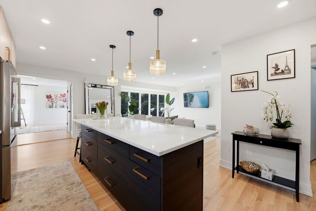 1815 Greendale Avenue, Park Ridge, IL 60068