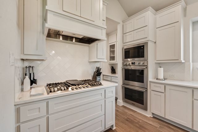 1112 E Hidden Lakes Drive, Desoto, TX 75115