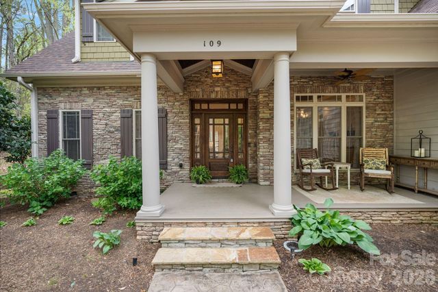 109 Hawksnest Lane, Mooresville, NC 28117