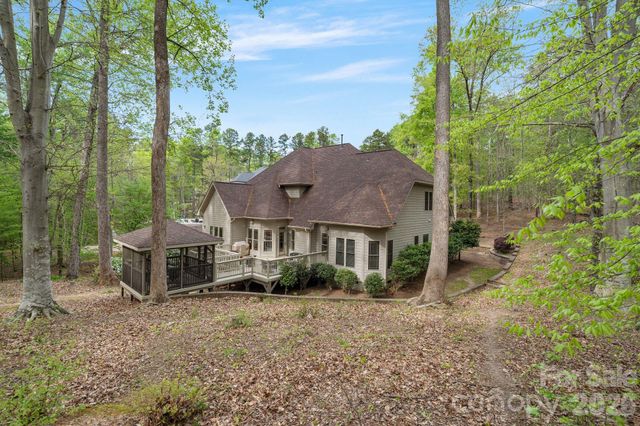 109 Hawksnest Lane, Mooresville, NC 28117
