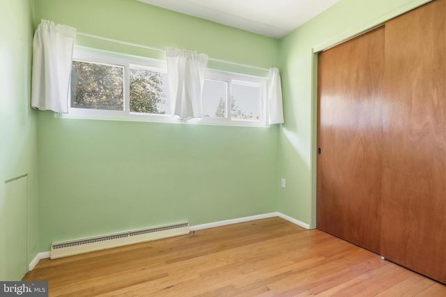 2102 LOUISE AVE, York, PA 17403