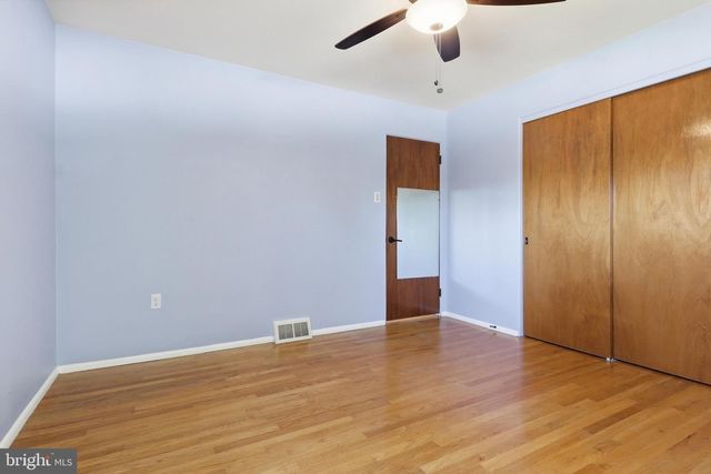 2102 LOUISE AVE, York, PA 17403