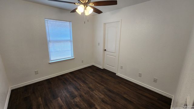 542 PHARIS ST, San Antonio, TX 78237