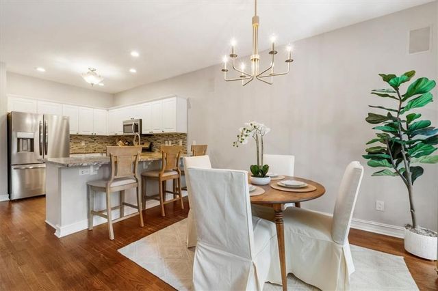 3085 Ivey Oaks Lane, Roswell, GA 30076