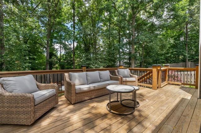 3085 Ivey Oaks Lane, Roswell, GA 30076