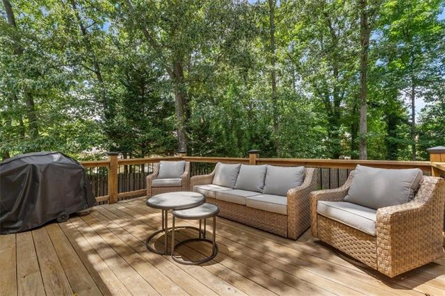 3085 Ivey Oaks Lane, Roswell, GA 30076