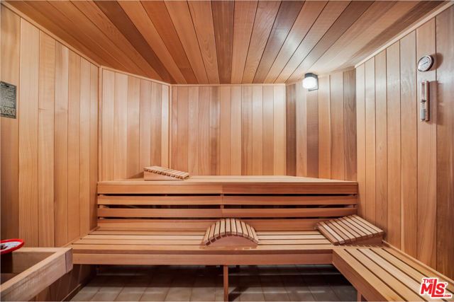 16501 Mulholland Drive, Los Angeles, CA 90049