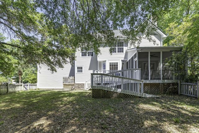 200 Oak Point Landing Drive, Mount Pleasant, SC 29464