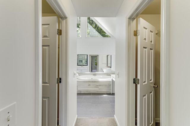 200 Oak Point Landing Drive, Mount Pleasant, SC 29464