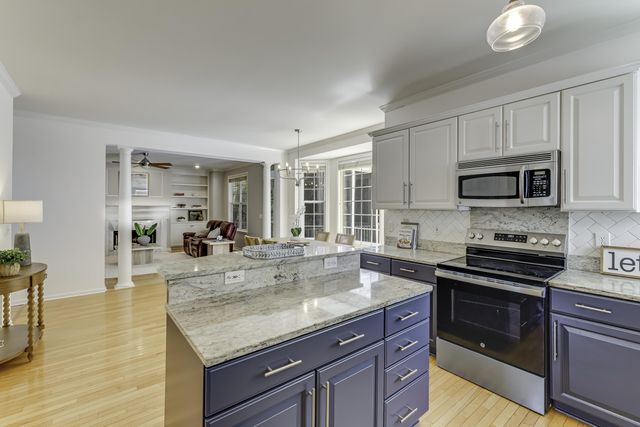 200 Oak Point Landing Drive, Mount Pleasant, SC 29464