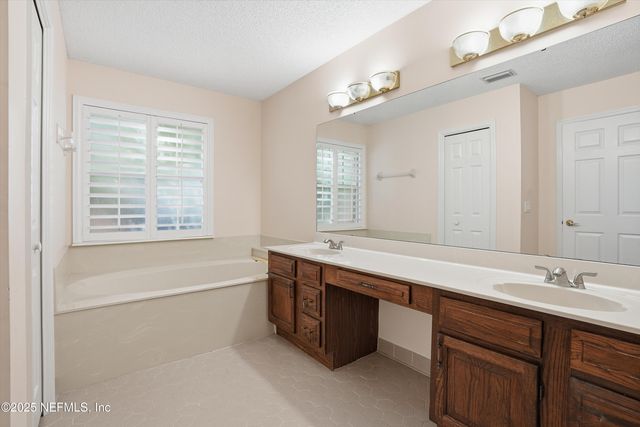 10292 TRIPLE CROWN Avenue, Jacksonville, FL 32257