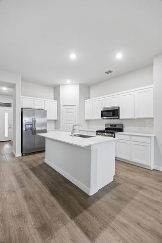 519 Towerglen Drive, Mckinney, TX 75071