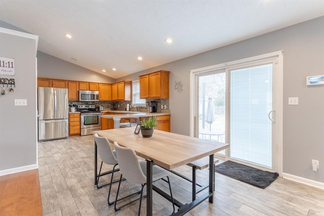 5768 Garden Valley Road, Newburgh, IN 47630