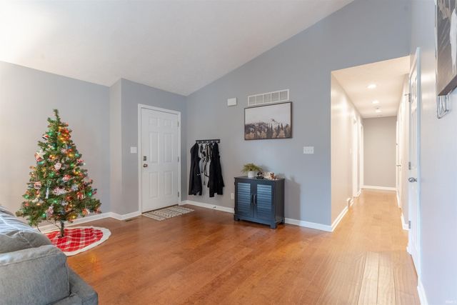 5768 Garden Valley Road, Newburgh, IN 47630