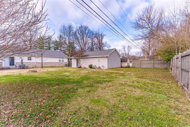 5768 Garden Valley Road, Newburgh, IN 47630