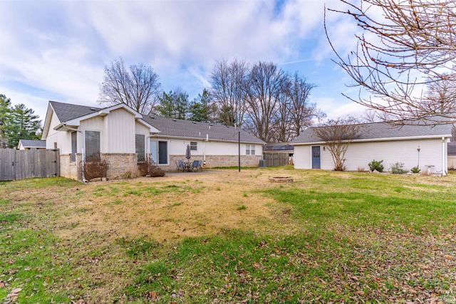 5768 Garden Valley Road, Newburgh, IN 47630