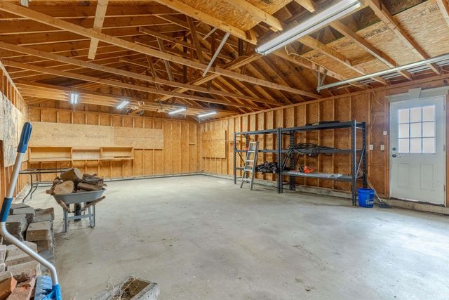 5768 Garden Valley Road, Newburgh, IN 47630