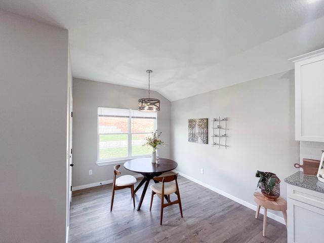 1209 S Stewart Street, Bolivar, MO 65613