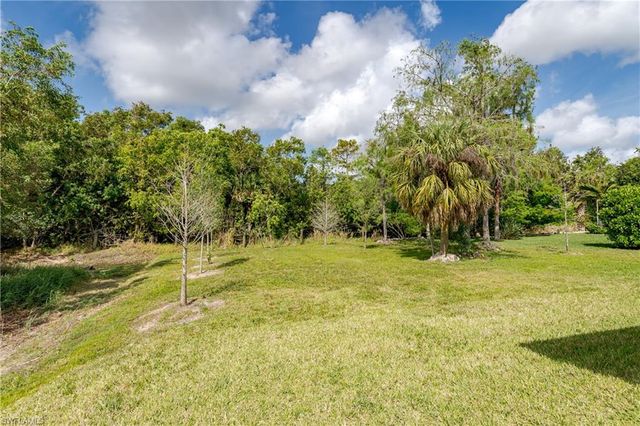18355 Fairmont DR, Naples, FL 34114