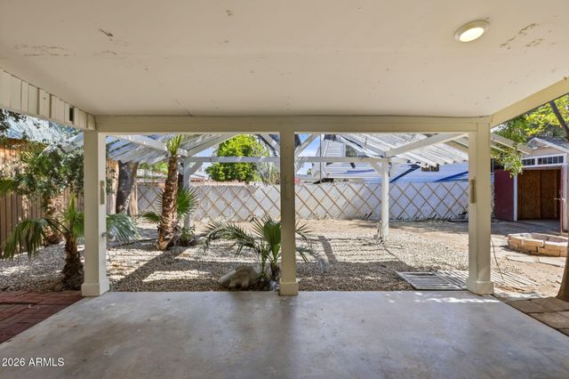 4136 W CARON Street, Phoenix, AZ 85051