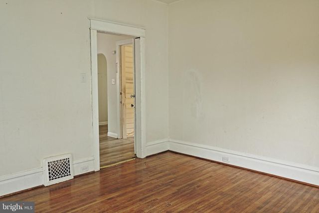 11224 MARBERN RD, Hagerstown, MD 21740