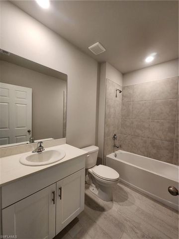 3635 Rollingwater WAY, North Fort Myers, FL 33917