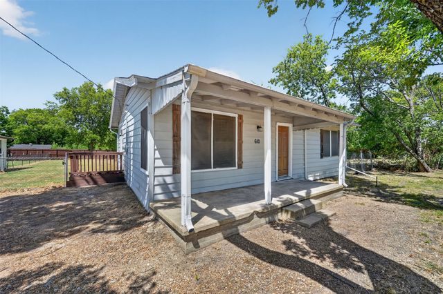 610 Jefferson Avenue, Princeton, TX 75407