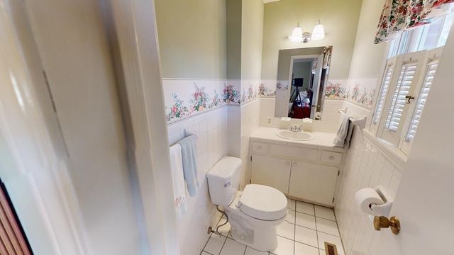 315 Highwood Cir, Paris, TN 38242