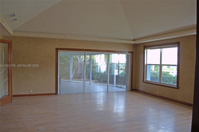 2811 NE 57th St, Fort Lauderdale, FL 33308