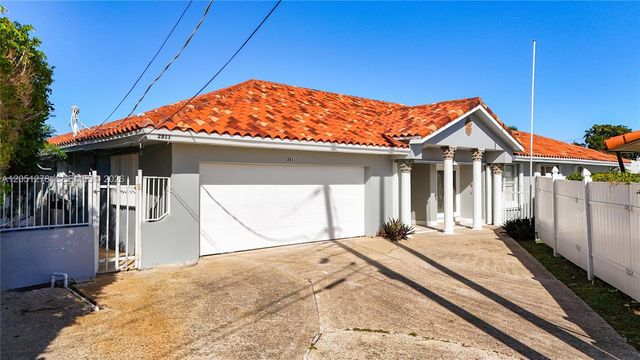 2811 NE 57th St, Fort Lauderdale, FL 33308