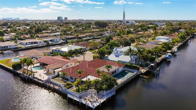 2811 NE 57th St, Fort Lauderdale, FL 33308