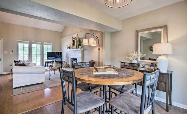 532 W SOUTHAMPTON DR, Columbia, MO 65203