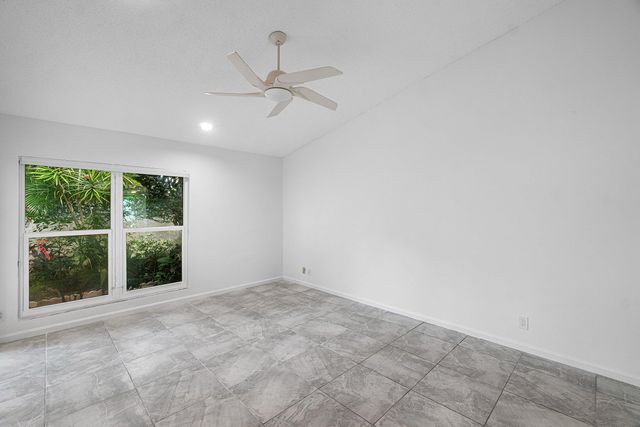 5635 Kiowa Circle, Boynton Beach, FL 33437